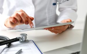 Медицинская страховка для мигрантов в Черногории: как оформить и сколько стоит?