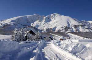 Зимняя жизнь в Черногории - чем заняться, когда нет туристов