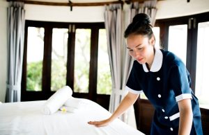 Какую работу можно найти в Черногории мигрантам и украинцам на временной защите