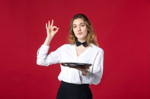 Какую работу можно найти в Черногории мигрантам и украинцам на временной защите